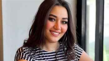 رحمة محسن تصدم جمهورها بمهنتها قبل الشهرة