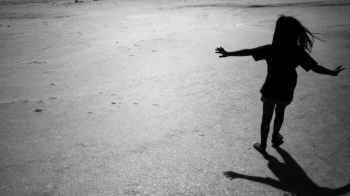 رجل ينهي حياة طفلة في حارة الناعمة اللبنانية