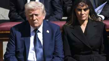 عادات غريبة..زوجة ترمب تكشف تفاصيل روتين نومه