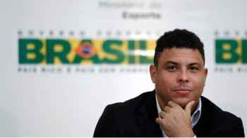 رونالدو نازاريو يرد على كريستيانو: الأفضل في التاريخ أضعه بين العشرة الأوائل فقط