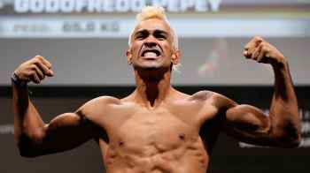 وفاة المقاتل البرازيلي غودوفريدو كاسترو داخل سجن أمريكي