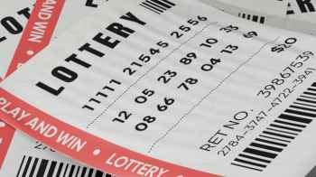 امرأة تفوز بمليون دولار في اليانصيب بسبب جوعها