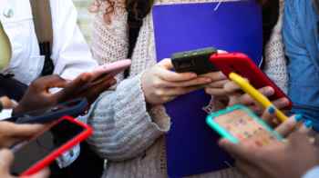 حظر مرتقب لمنصات التواصل على هذه الفئة العمرية