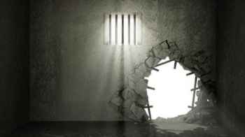 Two US prisoners escape after removing sections of a wall