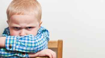 8 قواعد لعقاب طفلك.. دون ضربه