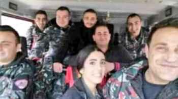 طاقم الإطفاء اللبناني الذين فقدوا حياتهم وهم يحاولون دخول المخزن..صورة