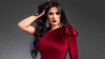 أنباء يتدهور الحالة الصحية للفنانة ياسمين عبد العزيز,,وشقيقها يرد بصورة